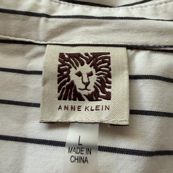Anne Klein Black and White Striped Button-Down Shirt & White Tee Lot L - Picture 3 of 5